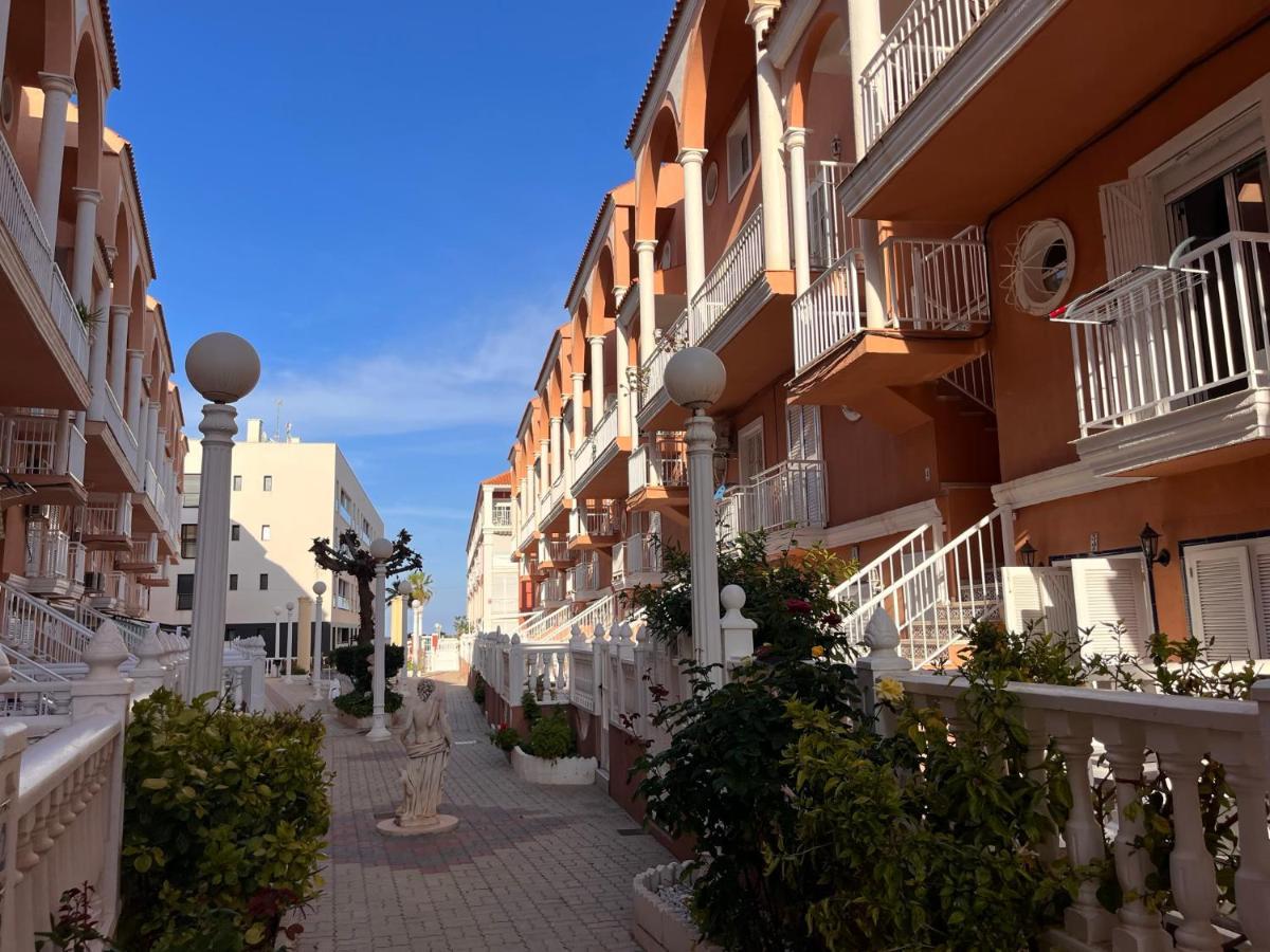 Apj Emperadores Apartment With Swimming Pool, 100 M From Beach La Mata Ла-Мата Экстерьер фото